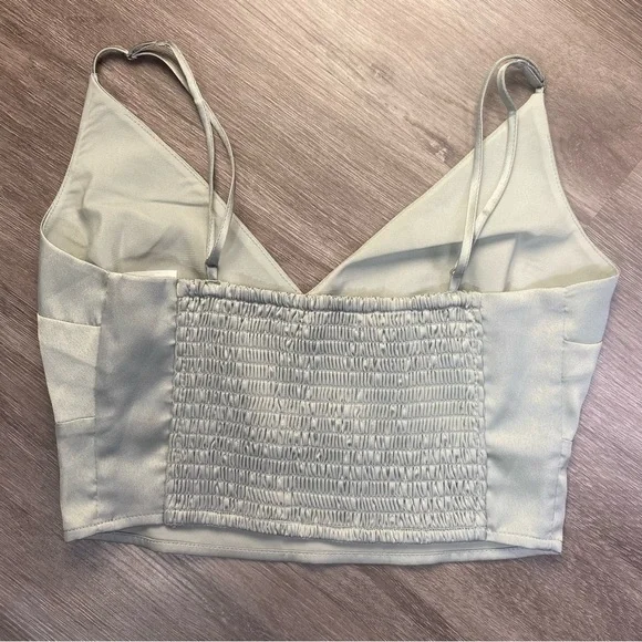 Abercrombie & Fitch Sage Green Smocked Top Xtra Small - Picture 3 of 9